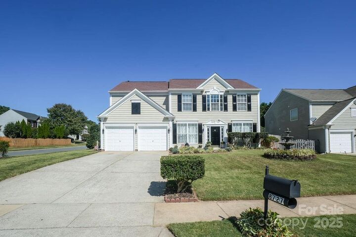8727 Fieldcroft Drive  Charlotte NC 28277 photo
