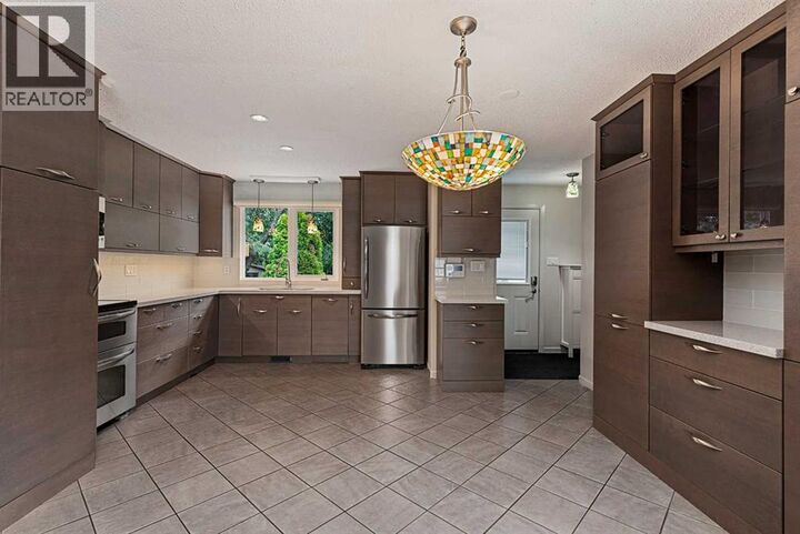 Property Photo:  3805 57 Avenue  AB T9V 1Z5 