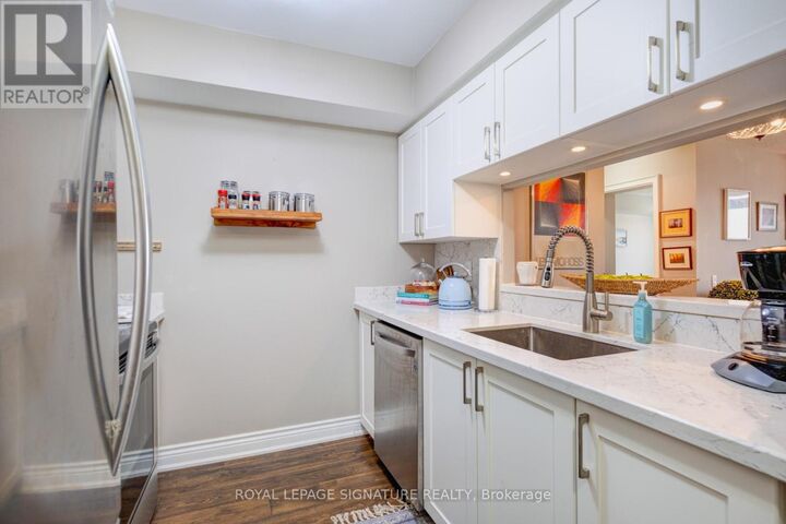 Property Photo: 1200 The Esplanade North 1001 ON L1V 6V3