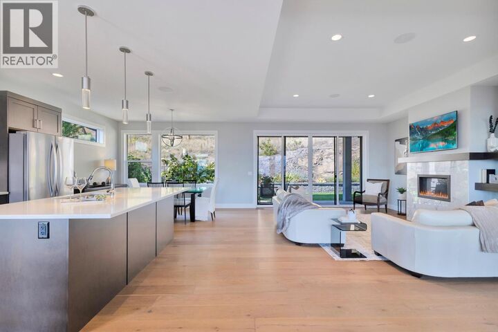 Property Photo: 2594 Crown Crest Drive BC V4T 3N3