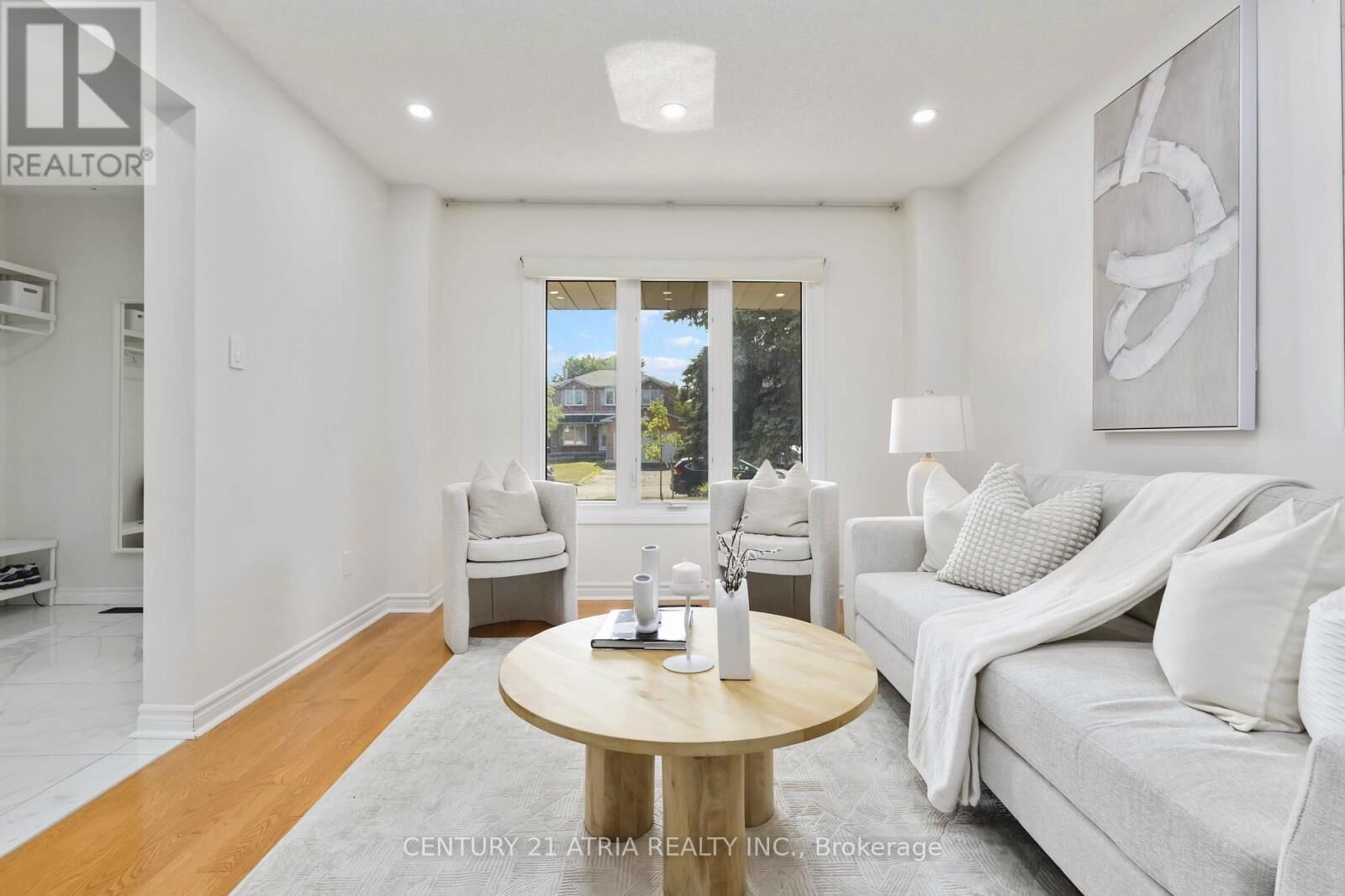 Property Photo:  11 Valley Centre Drive  ON M1X 1K9 