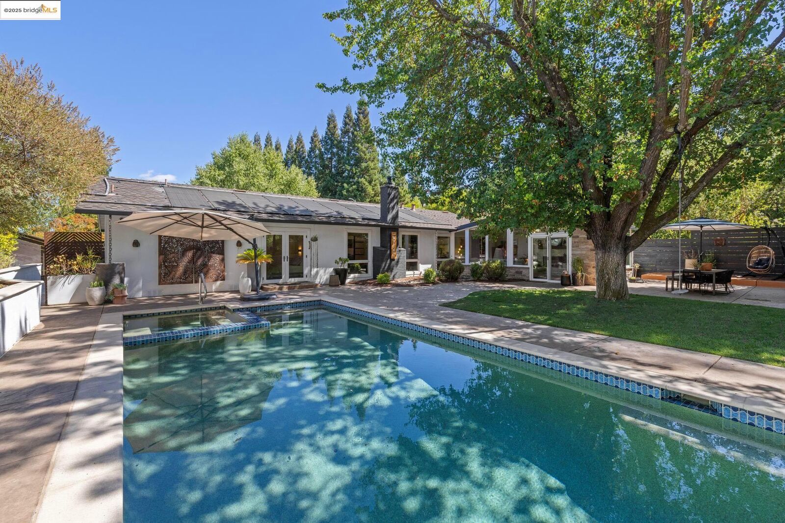 Property Photo:  680 Wee Donegal  CA 94549 