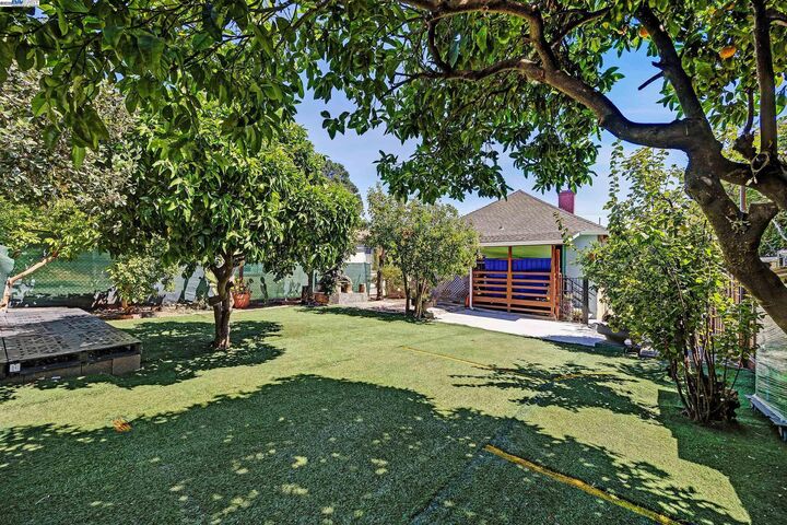 Property Photo:  2309 High St  CA 94601 