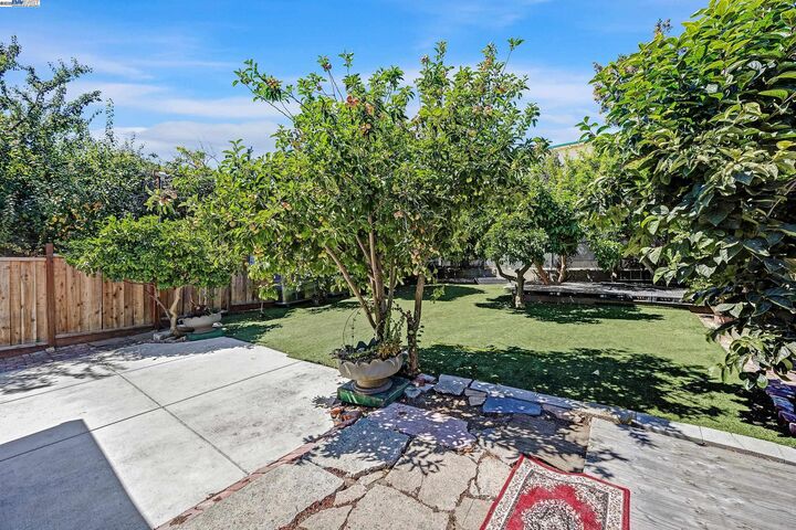 Property Photo: 2309 High St CA 94601