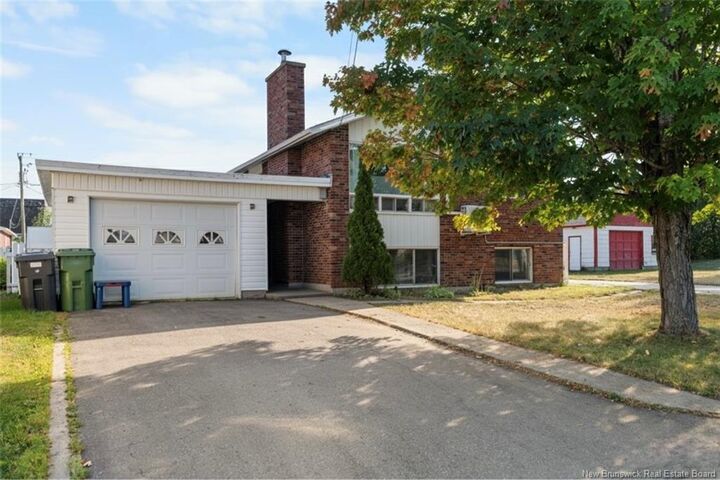 Property Photo:  883 Rue Landry  NB E2A 2V2 