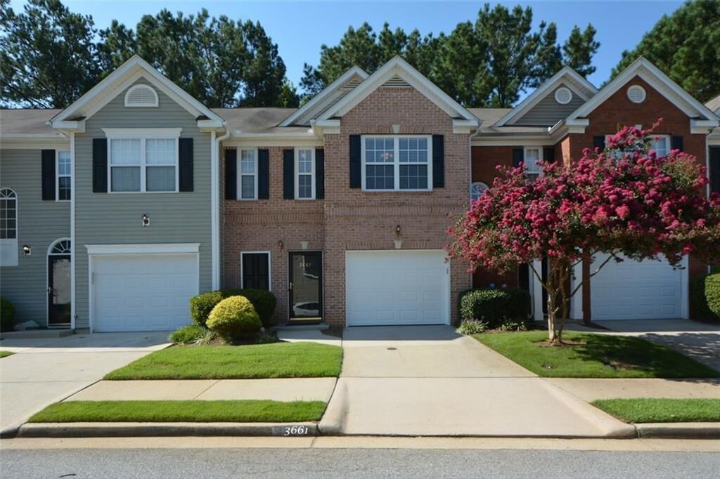 Property Photo: 3661 Lantern Crest Cove GA 30079