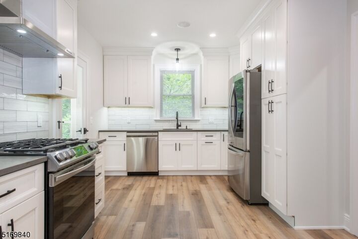 Property Photo: 31 Oak Grove Rd 2 NJ 07006