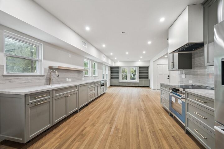 1659 Harold Street A  Houston TX 77006 photo