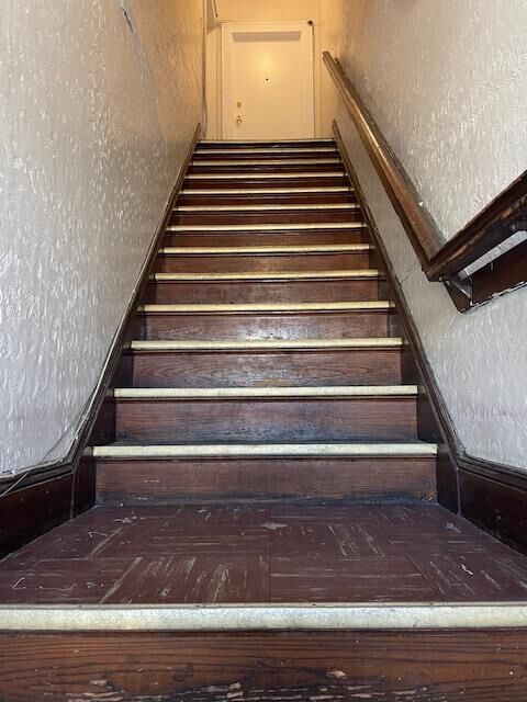 Property Photo: 523 Moonachie Ave 2R NJ 07075
