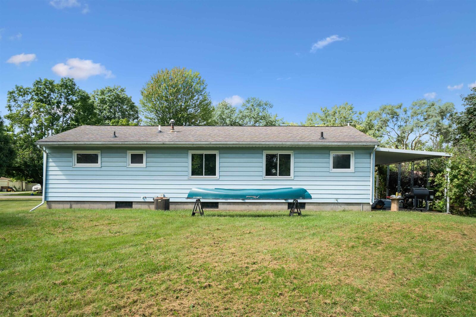 Property Photo:  124 Ruby Drive  IA 50702 