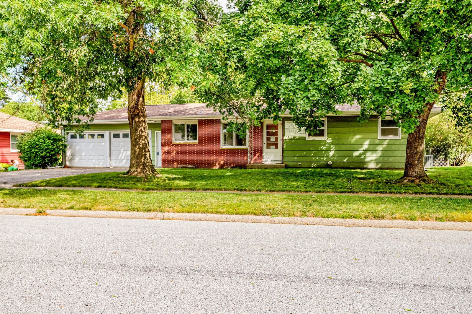 Property Photo: 435 25th Street IA 50010