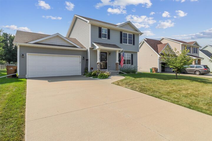 Property Photo:  10418 Stonebridge Drive  IA 50131 