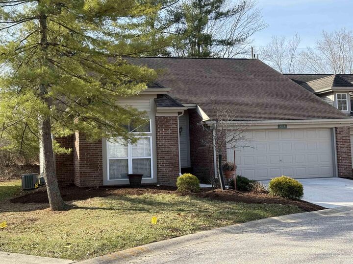 618 E Moss Creek Court  Bloomington IN 47401 photo