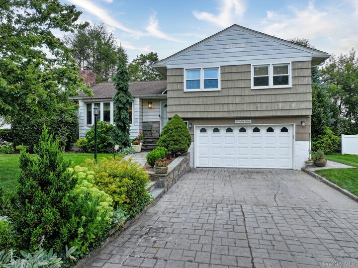 15 Iselin Drive  New Rochelle NY 10804 photo