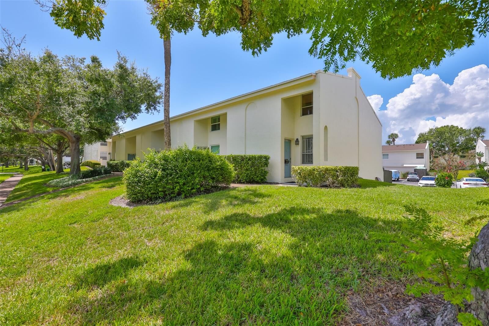 Property Photo: 4513 W La Villa Lane FL 33611
