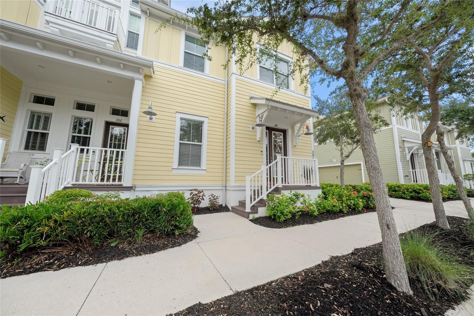 Property Photo:  340 Sapphire Lake Drive 201  FL 34209 