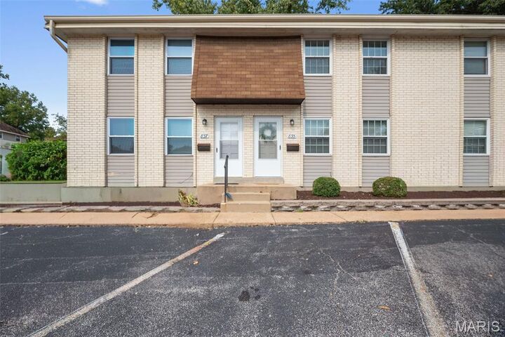 Property Photo:  835 Portsdown Road C  MO 63011 