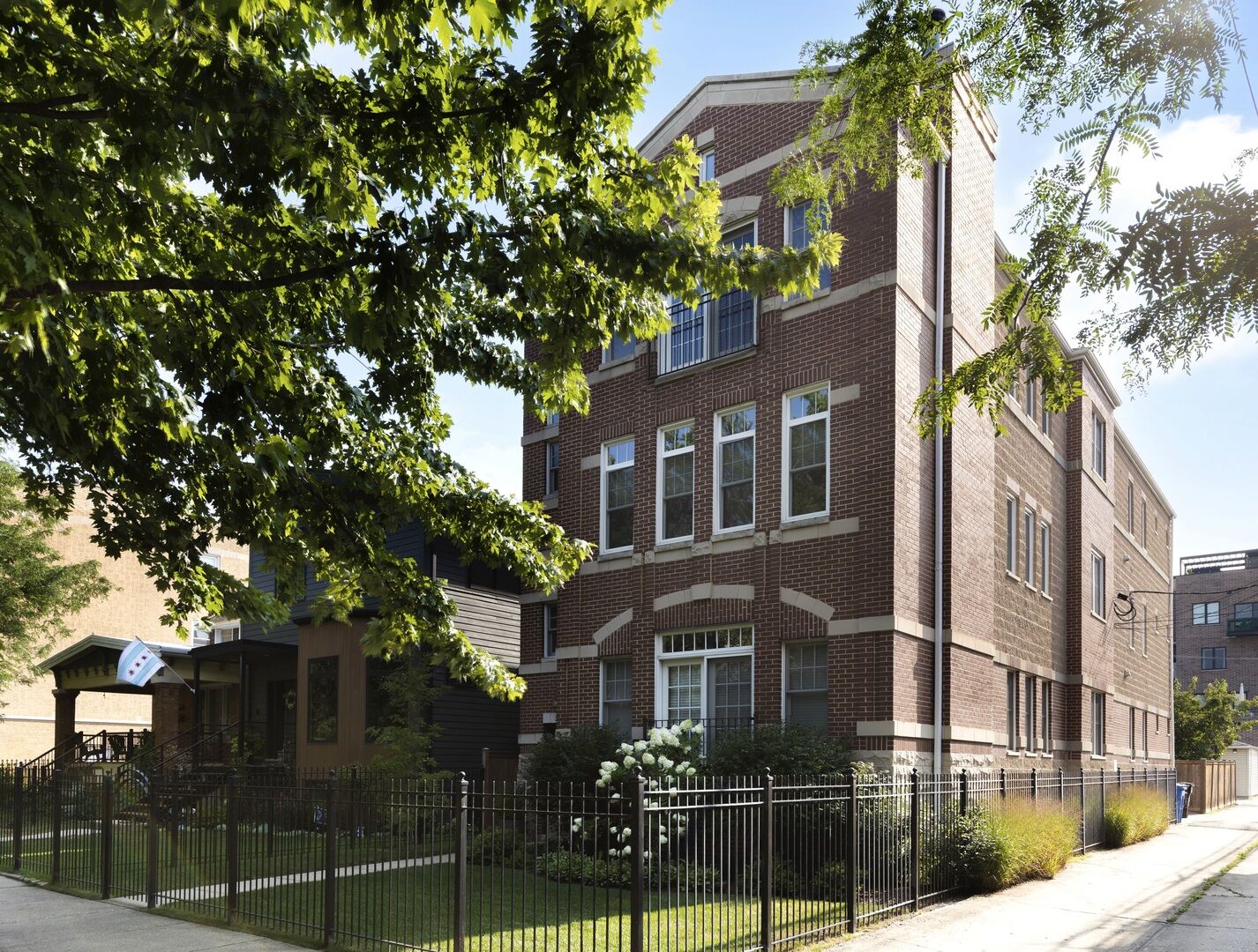 Property Photo:  5817 N Paulina Street 2  IL 60660 