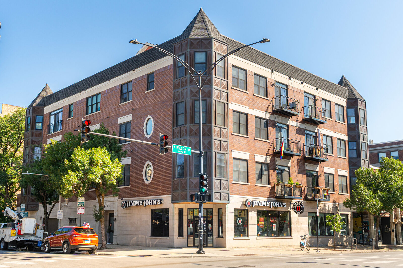 Property Photo: 4603 N Racine Avenue 403 IL 60640