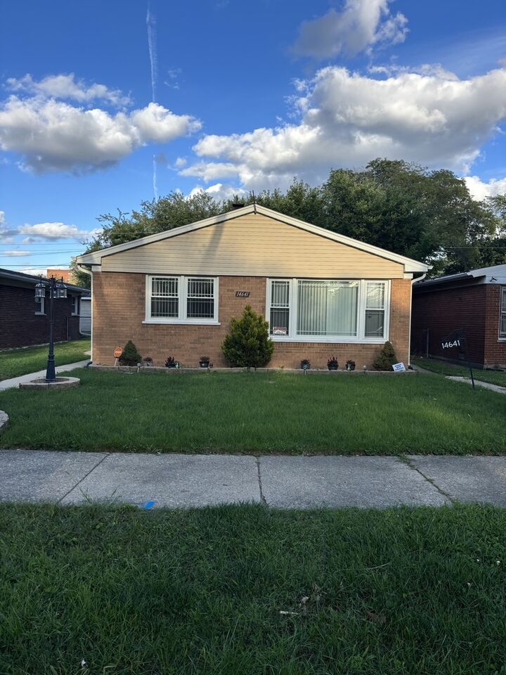 Property Photo:  14641 Wabash Avenue  IL 60419 