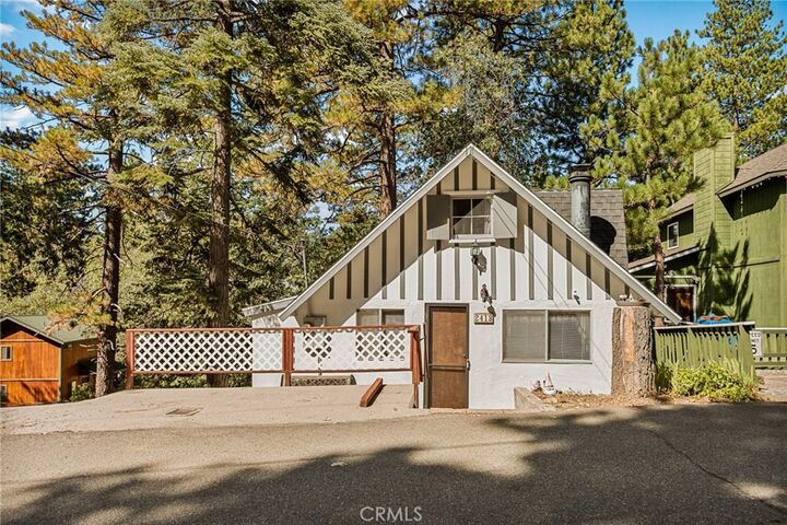 Property Photo:  2412 Ridge Drive  CA 92382 