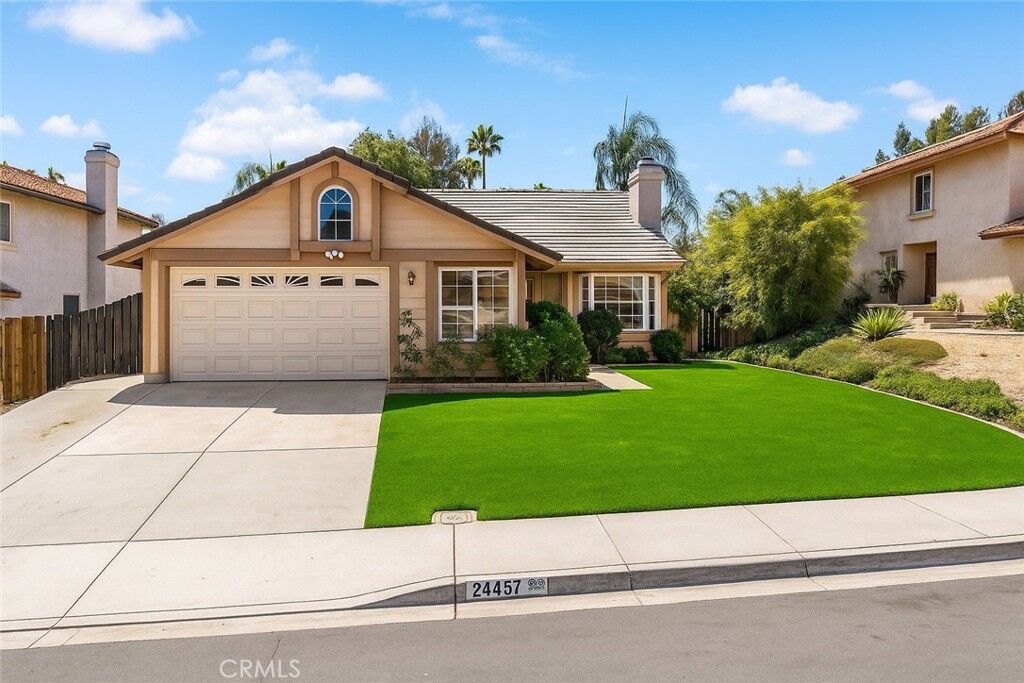 Property Photo:  24457 New Haven Drive  CA 92562 