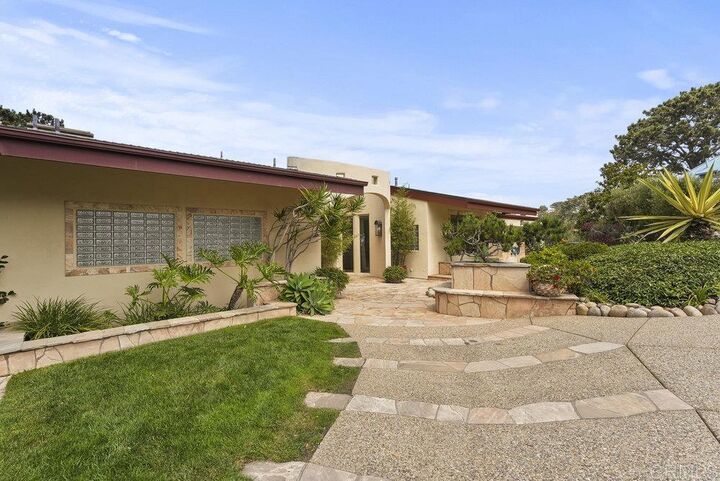 Property Photo:  320 Bellaire Street  CA 92014 