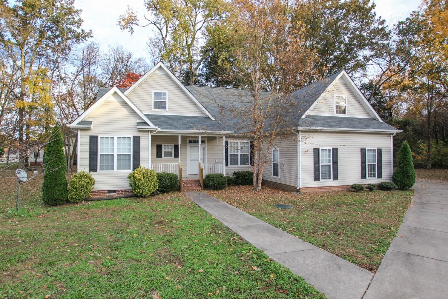 Property Photo:  115 Gardenwood Ct  TN 37129 