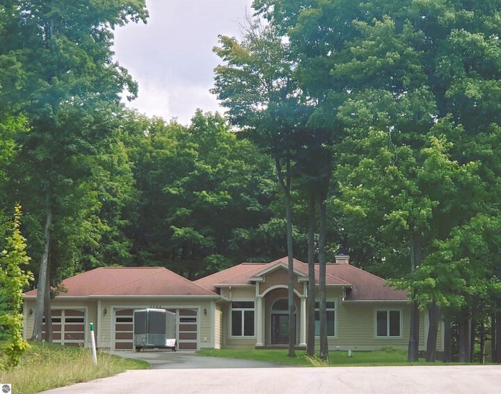 Property Photo:  2594 Blue Meadow Drive  MI 49685 
