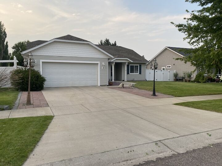 Property Photo: 56 W Northview Loop MT 59901