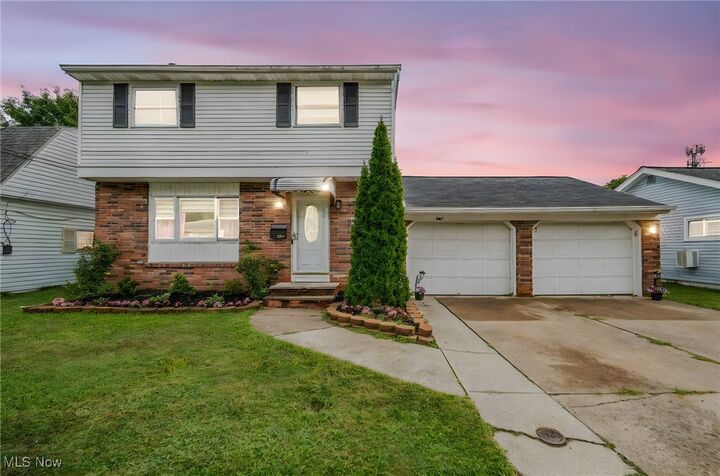 Property Photo: 307 Shelton Boulevard OH 44095