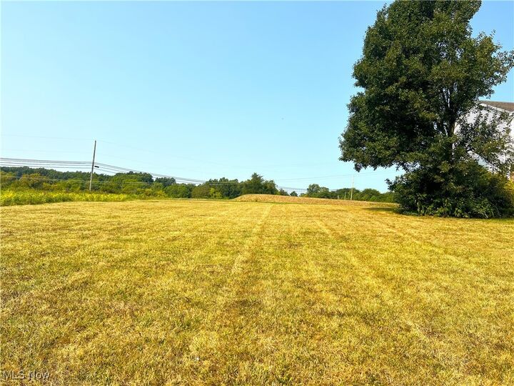 Property Photo:  405 Cunningham Road  OH 44460 