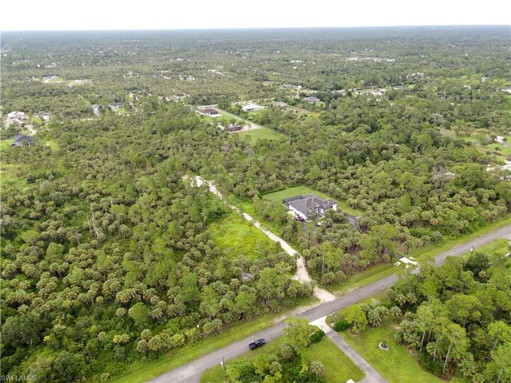 Property Photo: 2643 26th Ave SE FL 34117