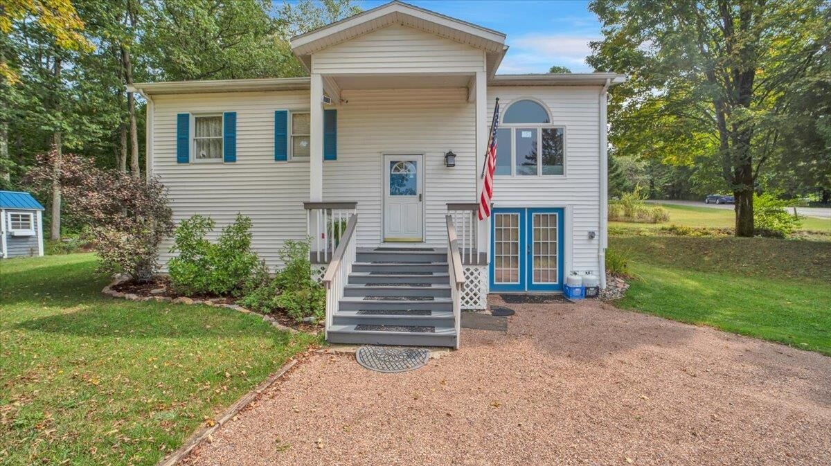Property Photo:  13 Ayers Drive  VT 05465 