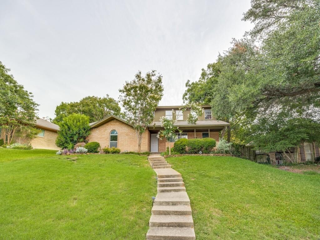 Property Photo:  308 Lawndale Drive  TX 75080 