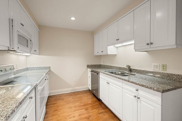 Property Photo: 1 Huntington 904 MA 02116