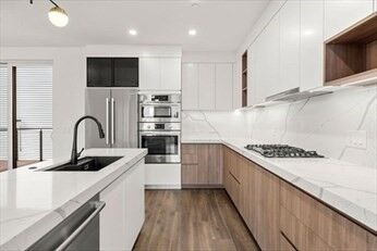 Property Photo:  29 Woodford Street 2  MA 02125 