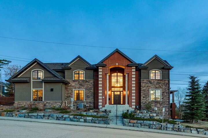 Property Photo:  1320 17A Street NW  AB T2N 2E9 