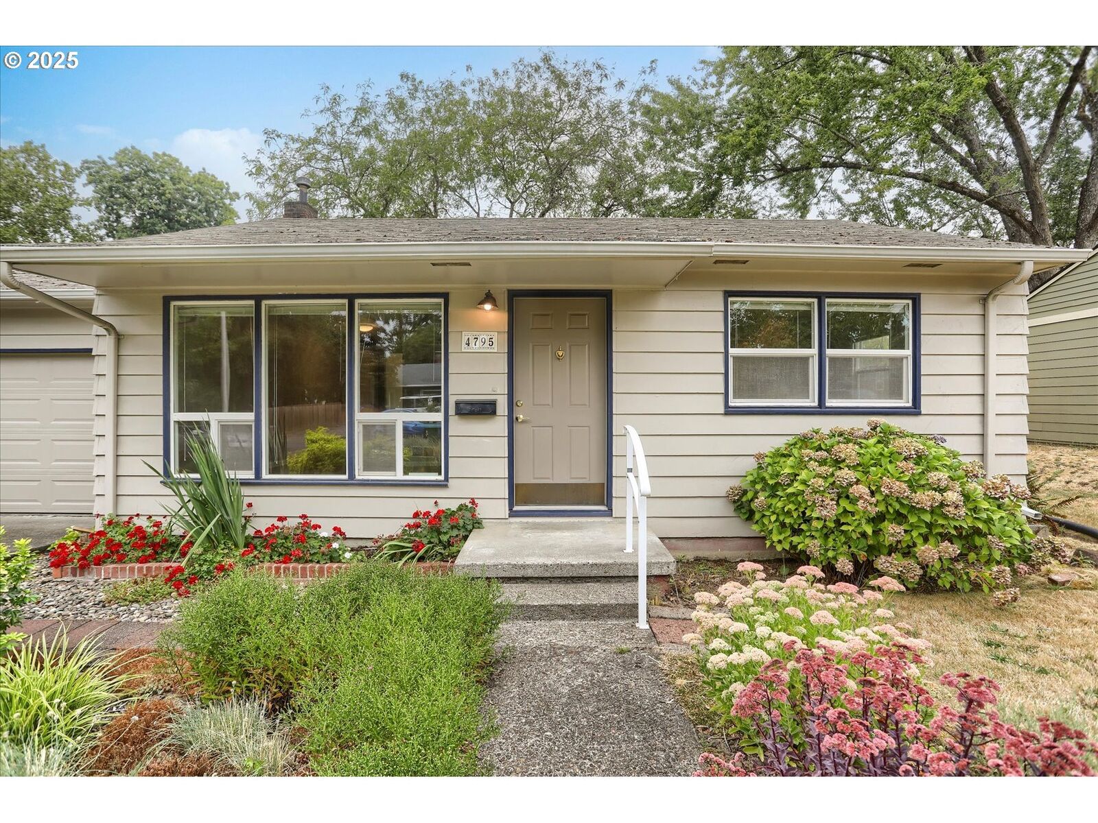 Property Photo: 4795 SW Beech Dr OR 97005