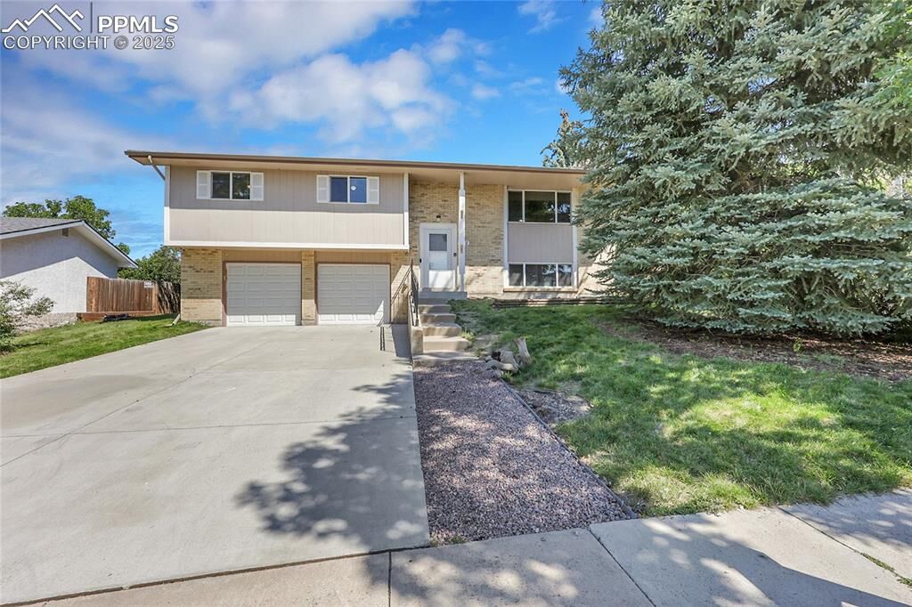 Property Photo:  5340 Bunk House Lane  CO 80917 