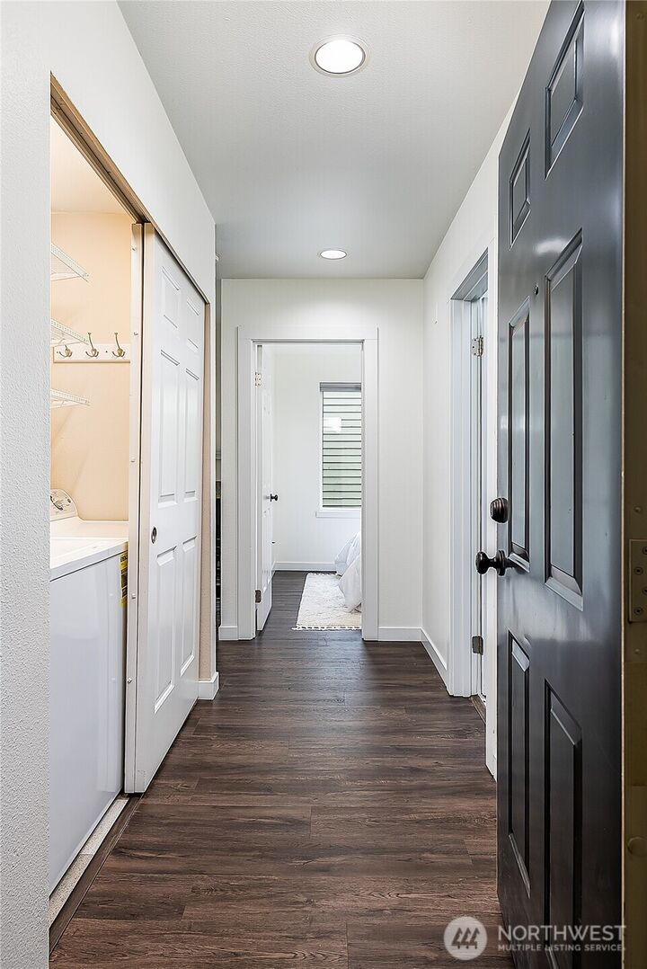 Property Photo:  3420  Burke Avenue N B302  WA 98103 