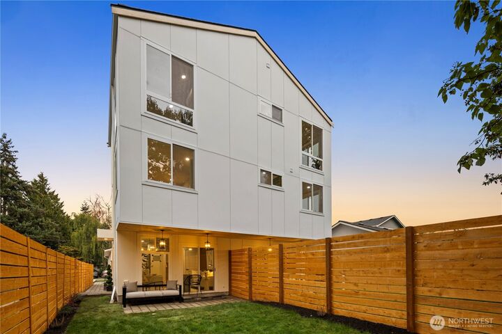 9031  4th Avenue NW B  Seattle WA 98106 photo