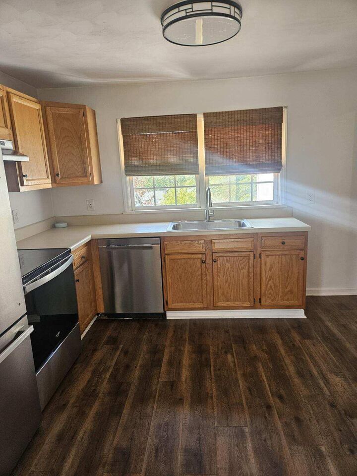 Property Photo: 3503 Moran St SE VA 24014