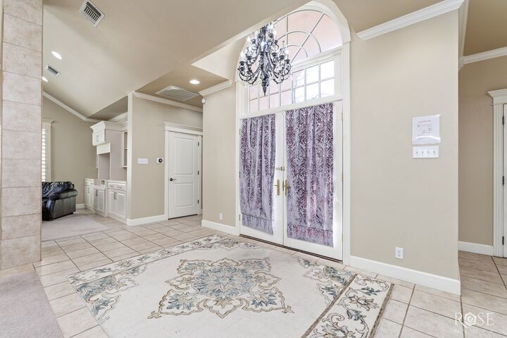 Property Photo: 418 S Adams St TX 76901
