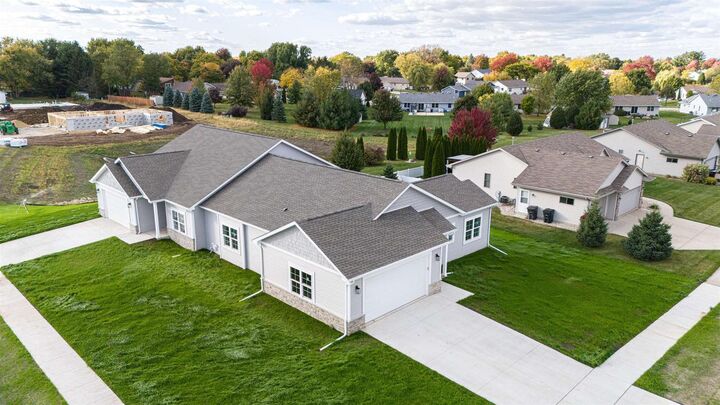 Property Photo: 877 Red Hawk Drive WI 53563