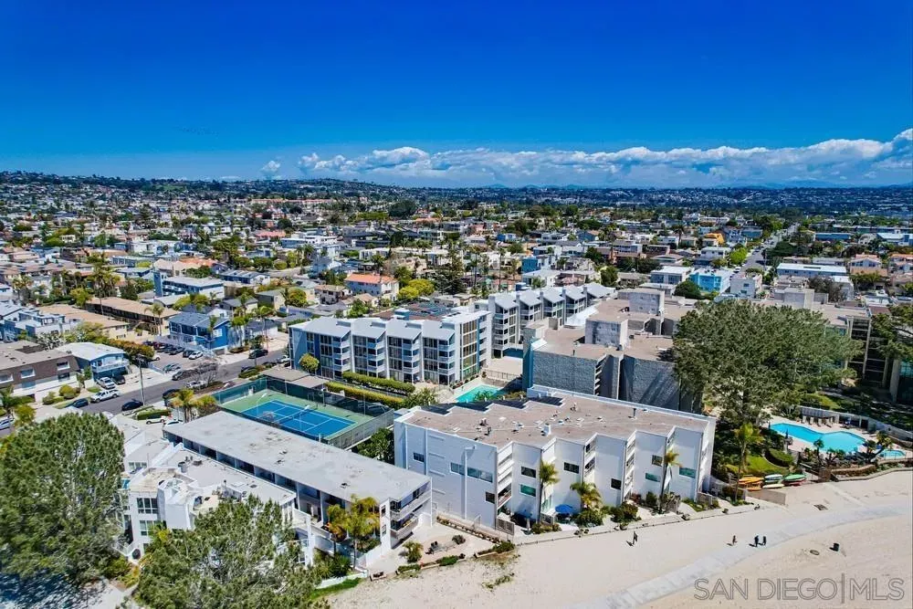 Property Photo: 4016 Gresham Street C2 CA 92109