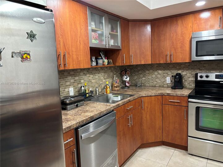 Property Photo: 3475 N Country Club Dr 116 FL 33180
