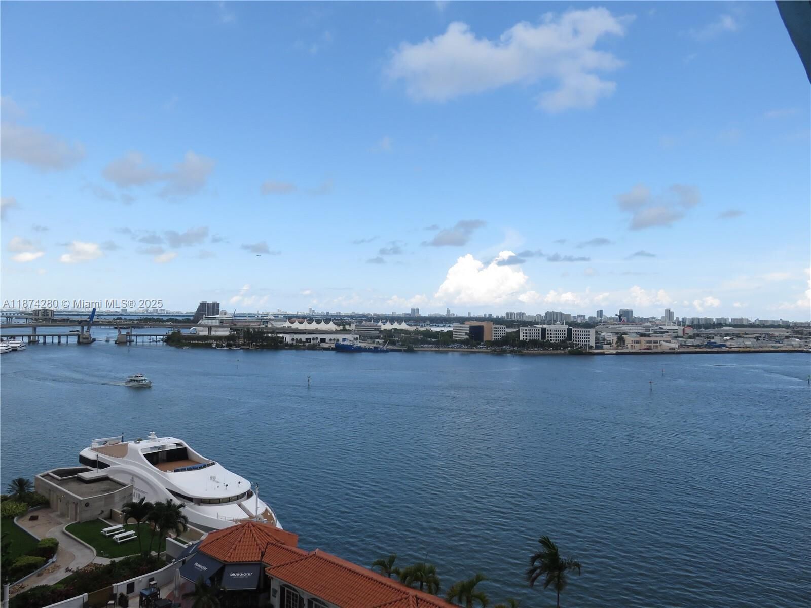 Property Photo:  335 S Biscayne Blvd 1508  FL 33131 