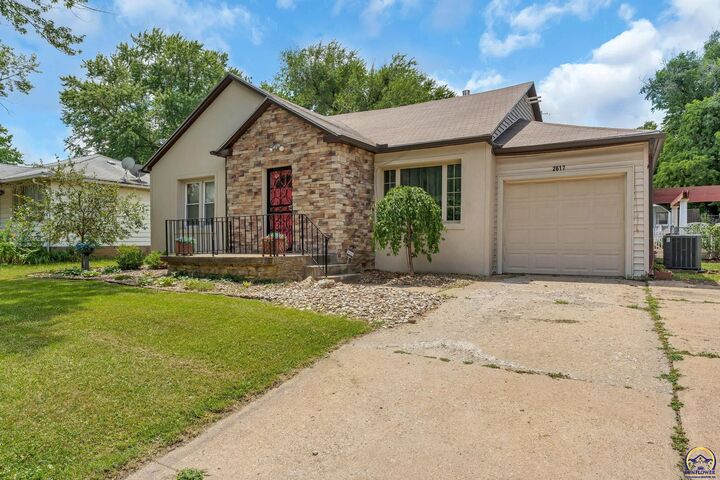 Property Photo: 2617 SE Wisconsin Ave KS 66605