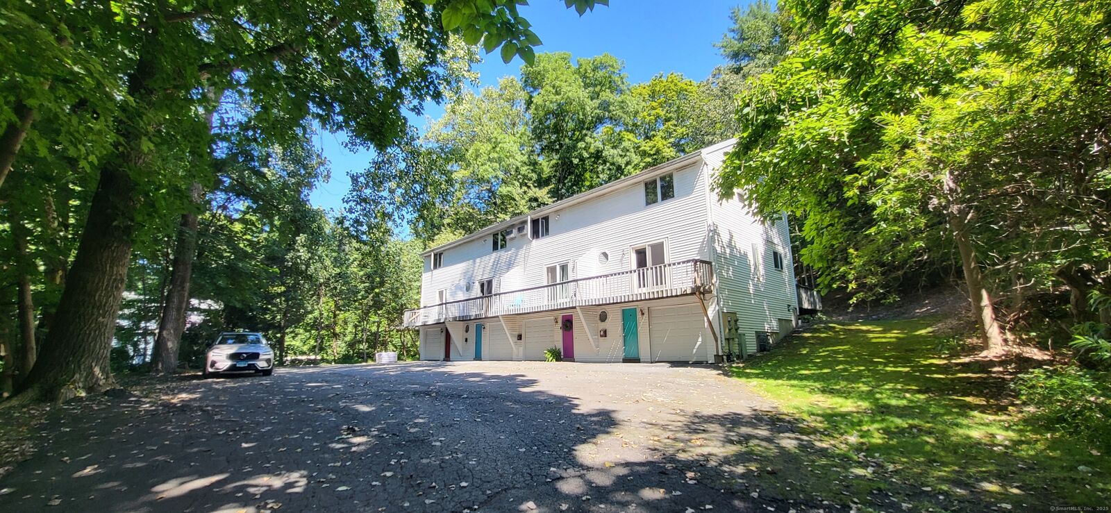 Property Photo: 1730 Farmington Avenue CT 06085